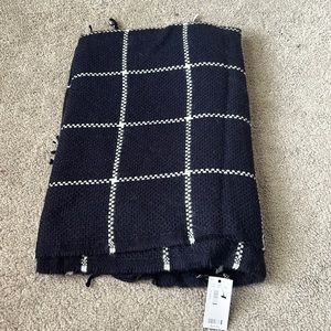 NWT Limited Blanket Scarf